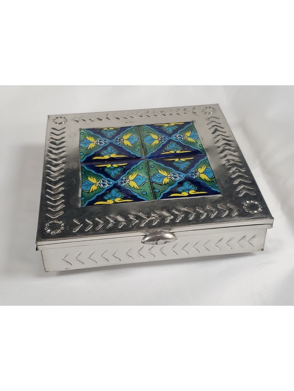 Mexican Handmade Rustic Talavera Tile In Tin Jewelry Box 6" x 6" x 1.5"  NEW